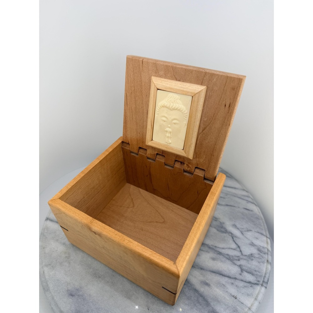 Vintage Handcrafted Wooden Keepsake Box Buddha Finial, Artisan, Zen Meditation - Picture 3 of 17